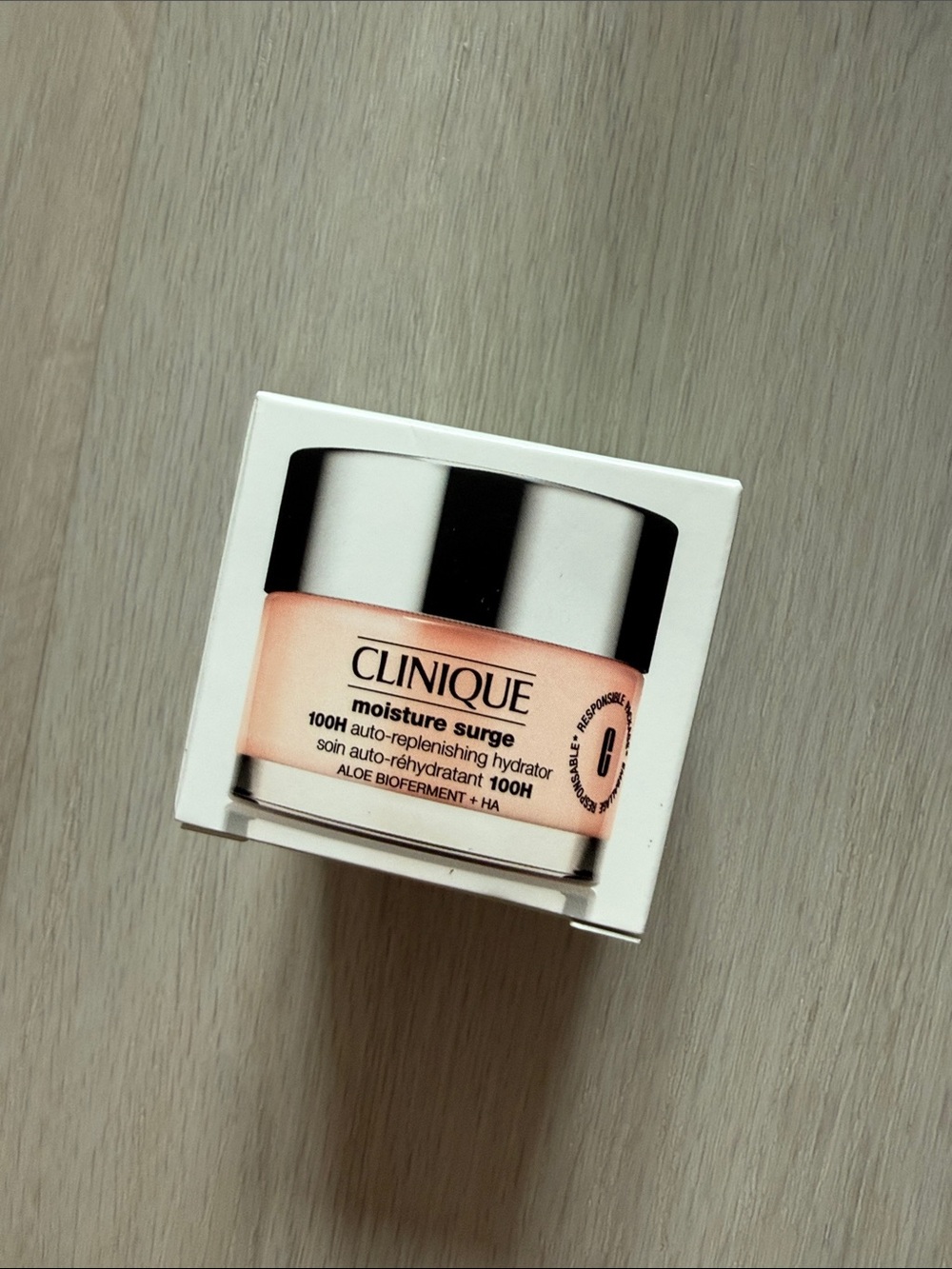 Clinique moisture surge moisturizer